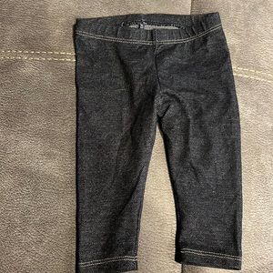 Cat & Jack baby girl jeggings size 12 months in great condition.
